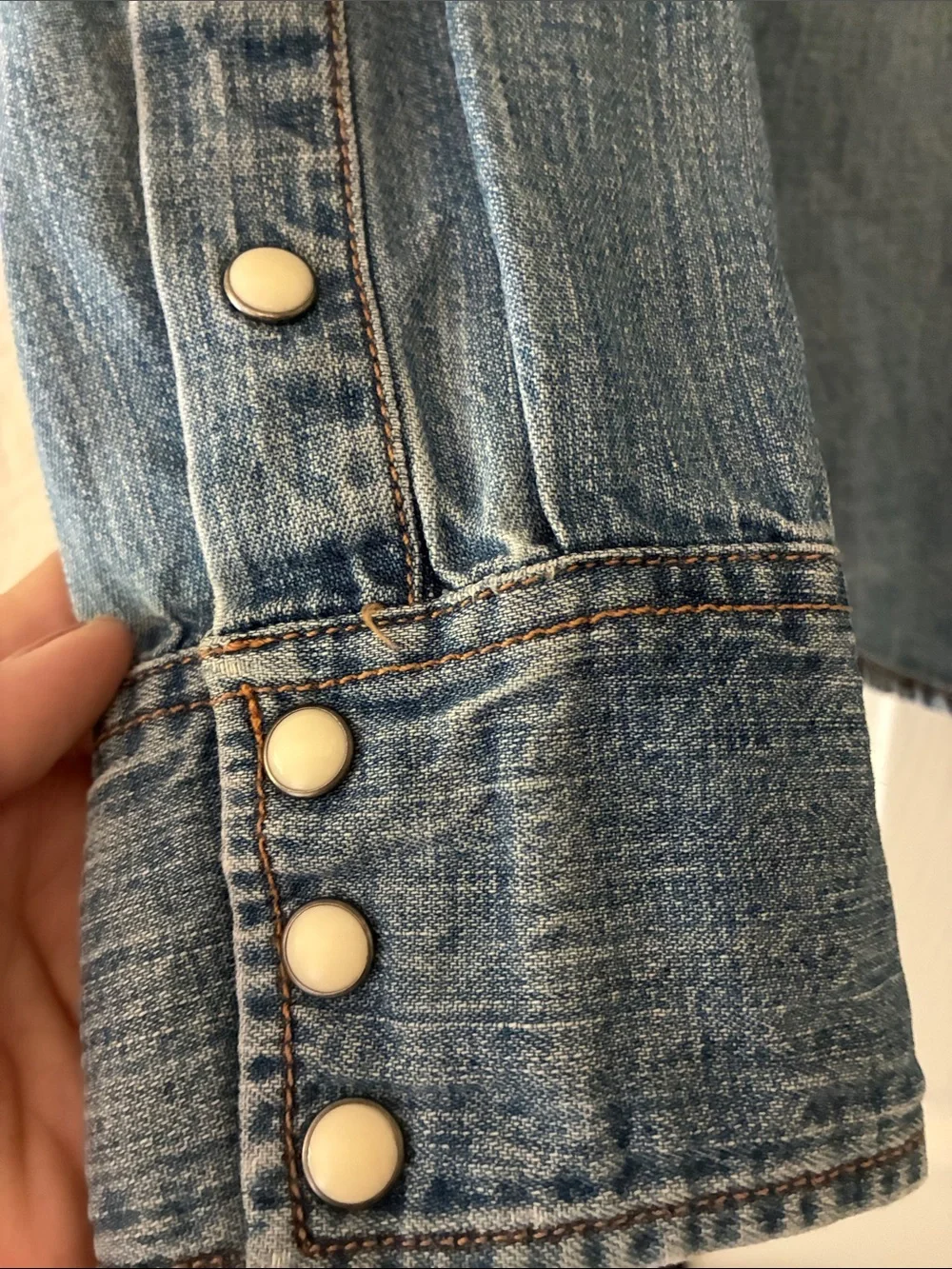 Casual Women's Denim Button-Front Shirt - Light Blue
